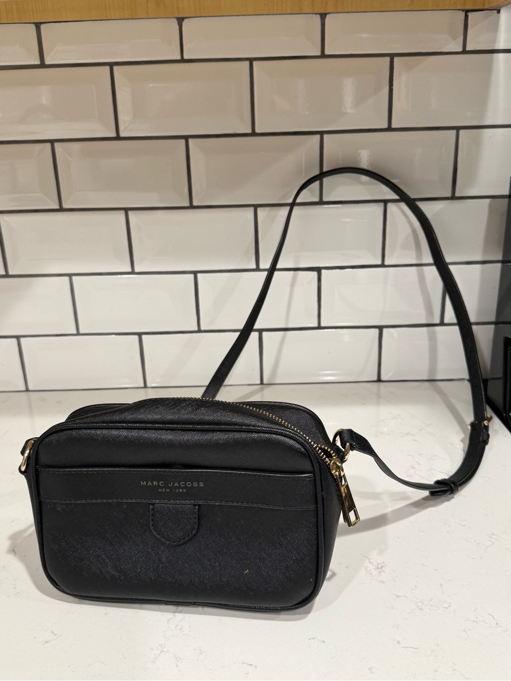 Marc Jacobs Black Leather Crossbody Bag with matching wallet - Picture 6 of 10